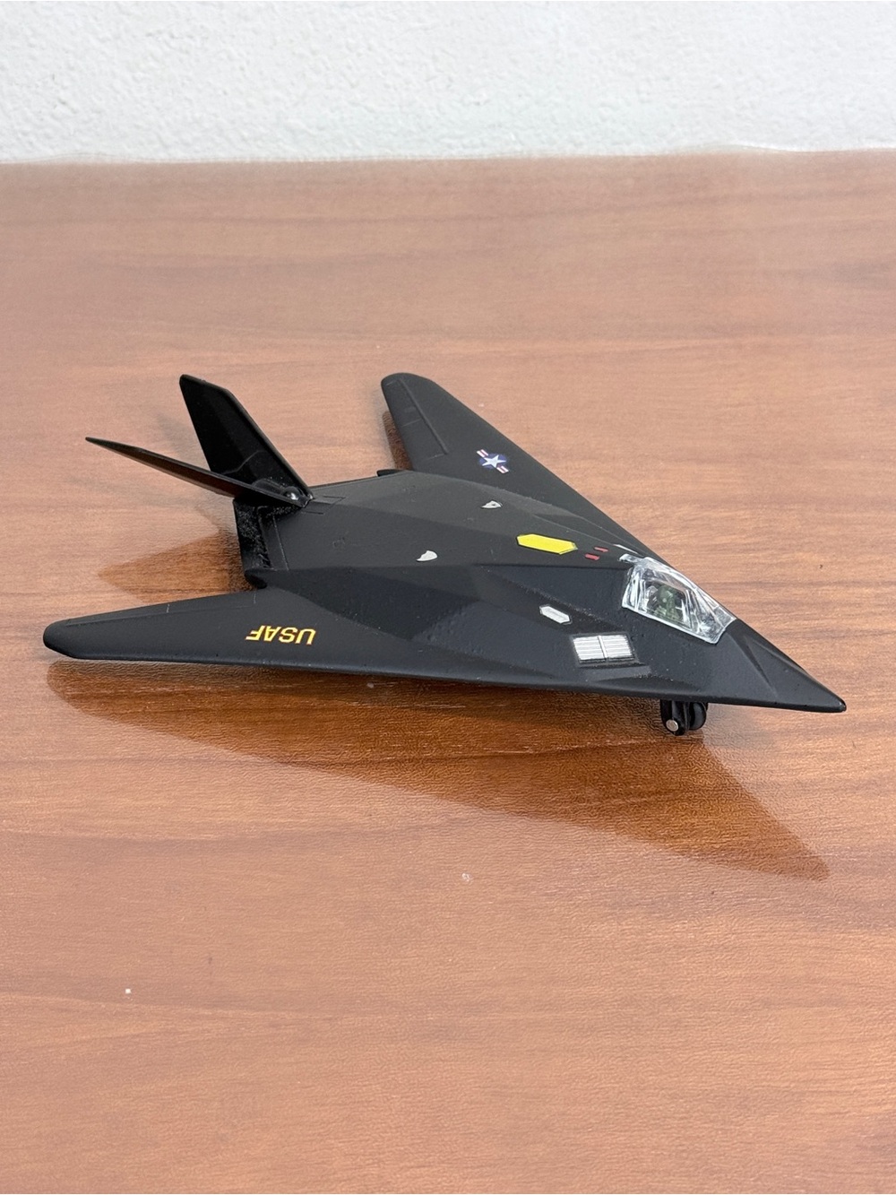 Black Stealth Fighter Jet F-117 Nighthawk USAF Die Cast Model 8 inch